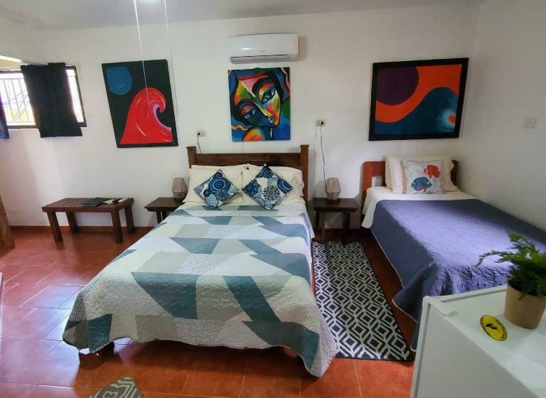 اتاق استاندارد سه نفره, Villa Amarilla
