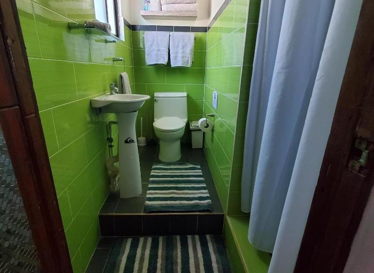 اتاق استاندارد چهار تخته, Villa Amarilla
