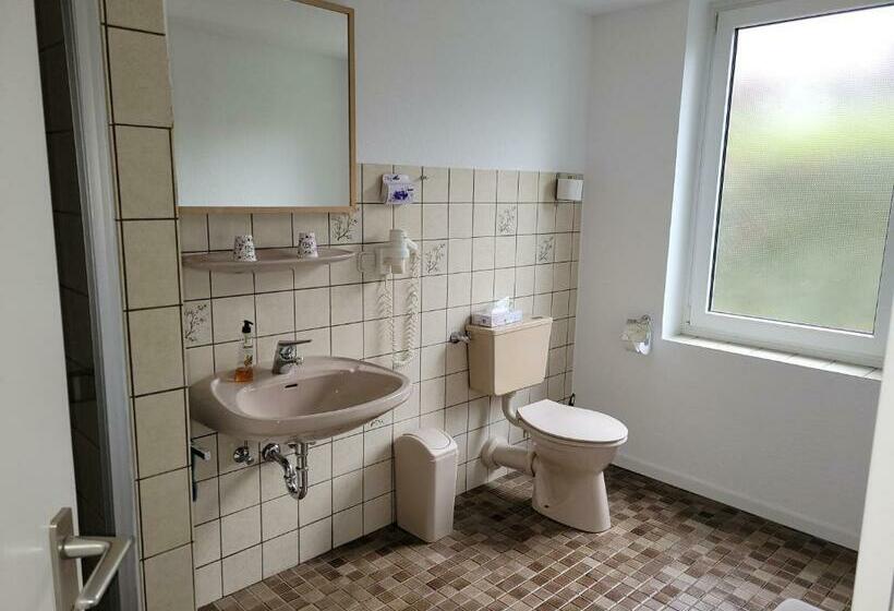 Номер Стандарт, Kurparkhotel Gemünd