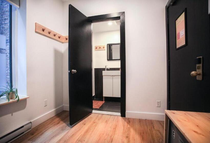 スタンダードシングルルーム, Auberge Saintlo Montréal Hostel