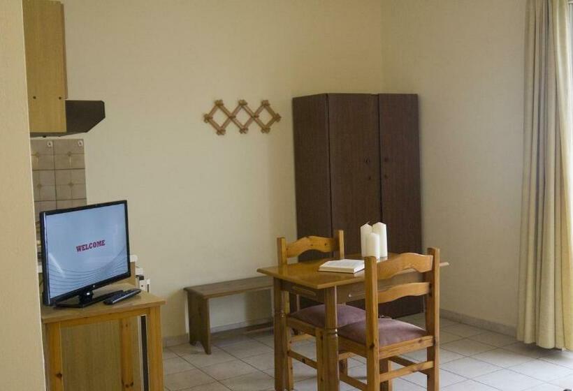 Superior Studio Sea View, Fani