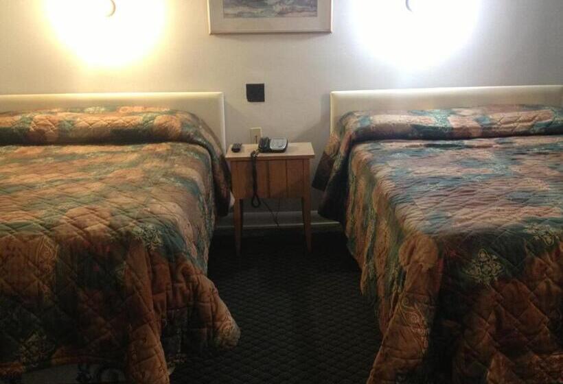 Номер Стандарт 2 Двуспальные Кровати, Pleasant Manor Motel