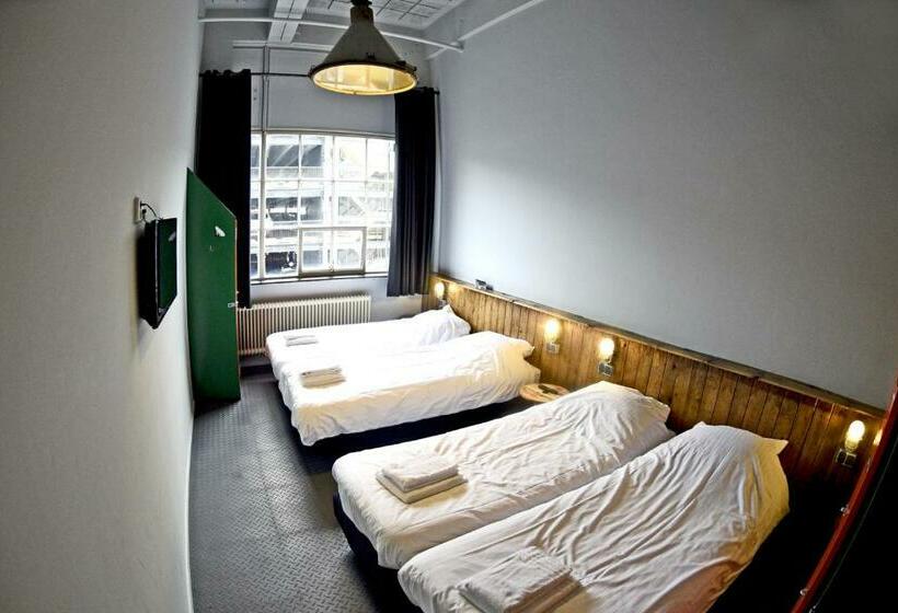 Четырехместный Номер Базовый, Stayokay Hostel Eindhoven   Blue Collar