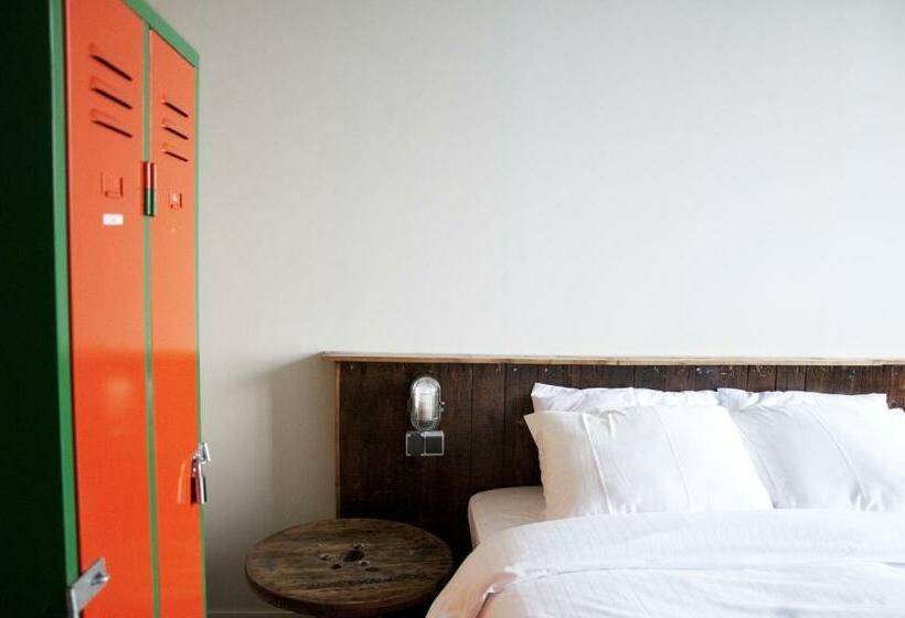 Номер Стандарт, Stayokay Hostel Eindhoven   Blue Collar