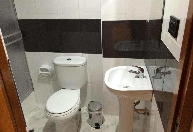 اتاق لوکس, Hostal Gold Star