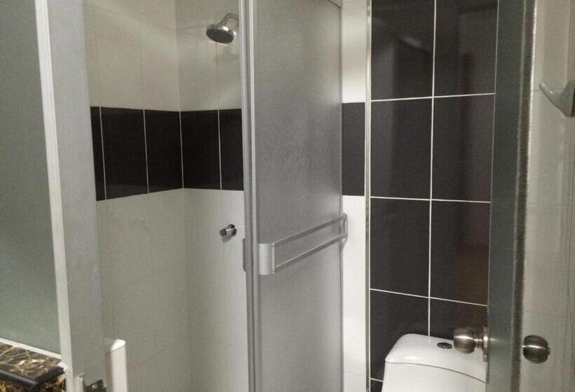 اتاق لوکس, Hostal Gold Star