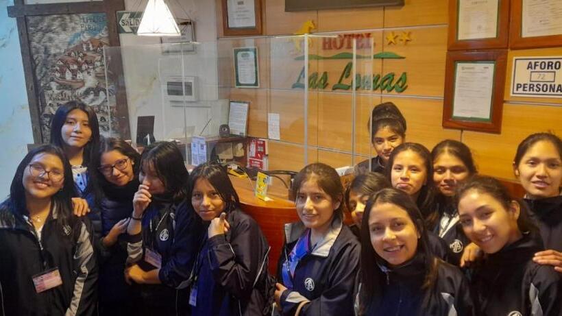 غرفة قياسية, Las Lomas
