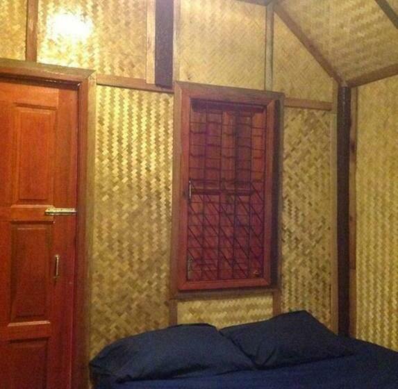 Бунгало Стандарт Вид на Сад, New Hut Bungalow