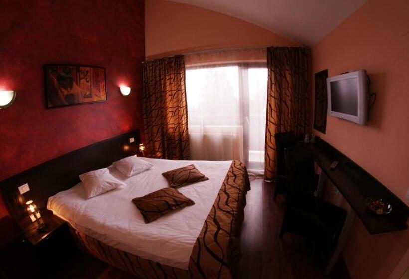 디럭스 룸, Pension Montien Events & Society Resort