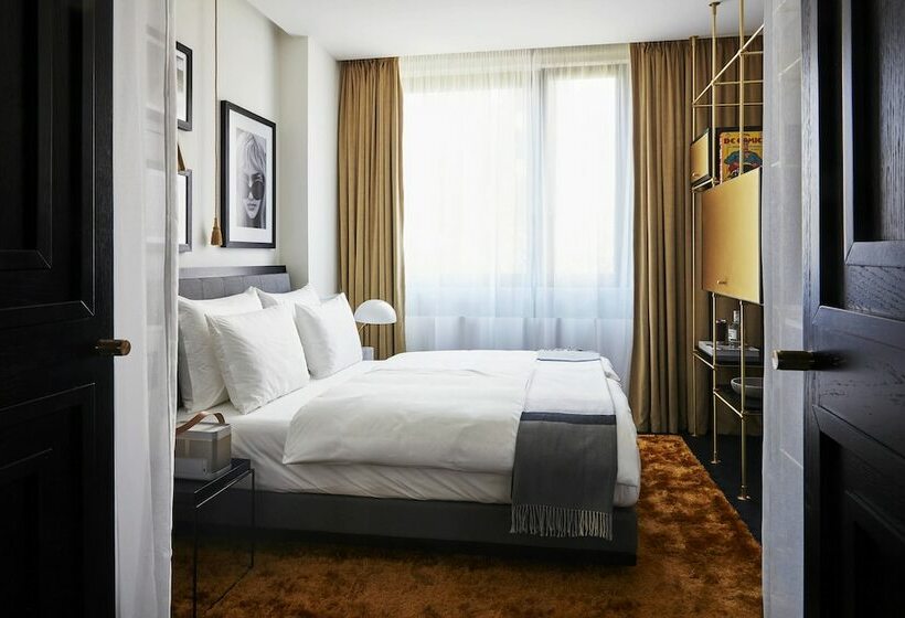 Номер Superior, Roomers Munich, Autograph Collection