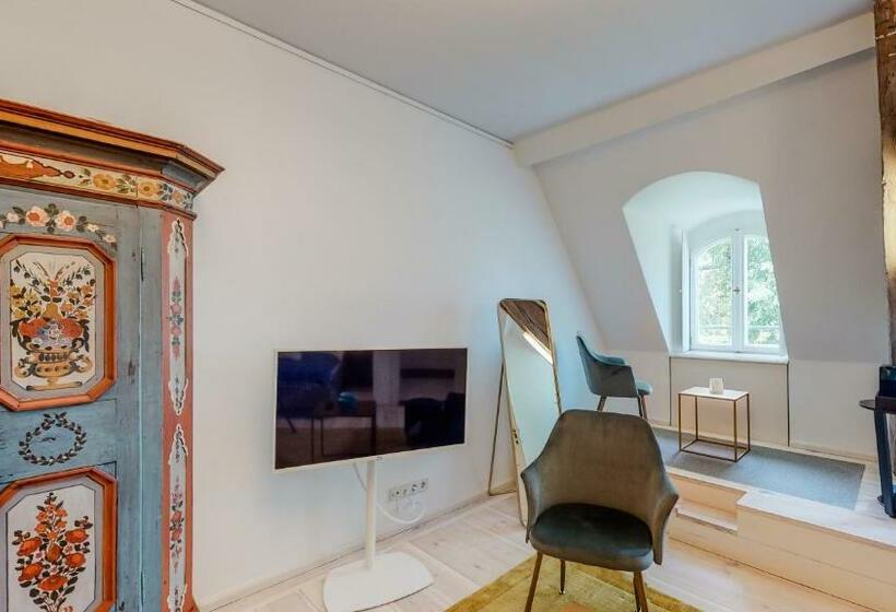 غرفة قياسية, Schloss Grube