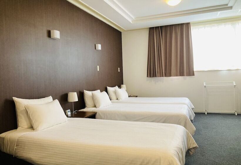 스탠다드 트리플 룸, Okinawa Hotel Precia