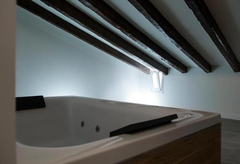 Junior Suite con Hidromasaje, El Siglo