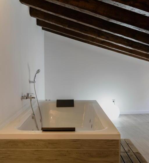 Junior Suite con Hidromasaje, El Siglo