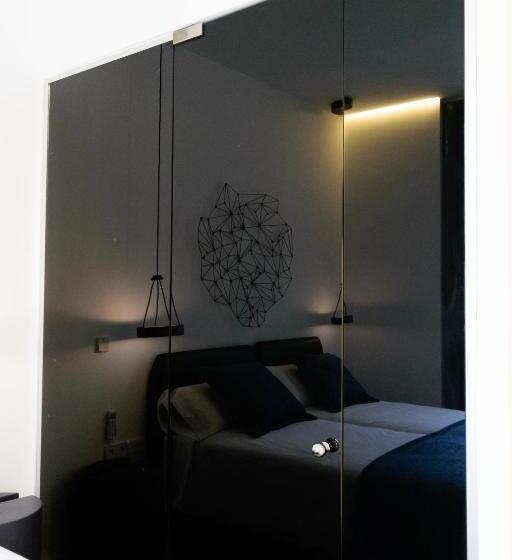 Habitación Estándar, El Siglo
