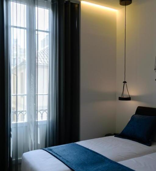 Habitación Estándar, El Siglo
