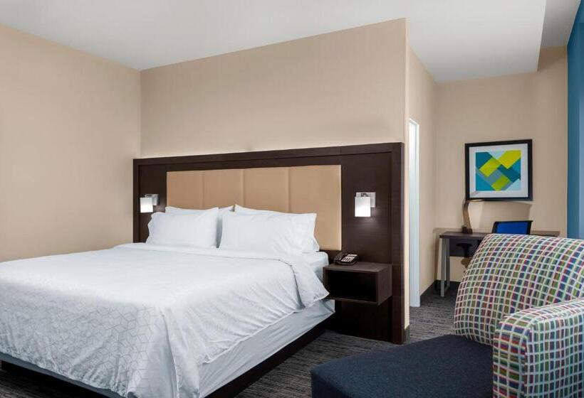 Номер Стандарт Кровать Кинг Адаптированный для Инвалидов, Holiday Inn Express   Kansas City Downtown, An Ihg