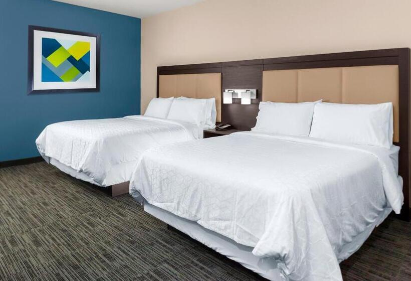 Номер Стандарт Адаптированный для Инвалидов, Holiday Inn Express   Kansas City Downtown, An Ihg