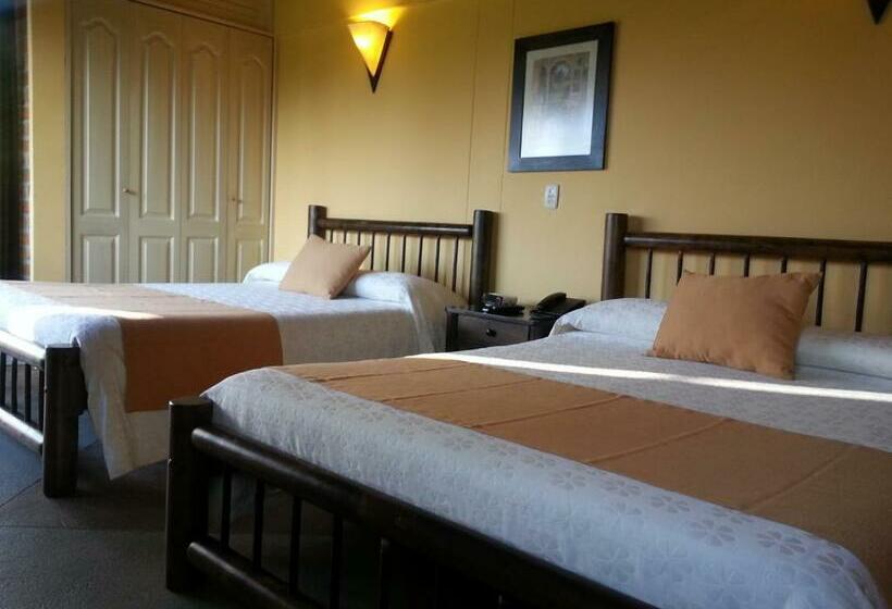 اتاق استاندارد چهارنفره با بالکن, Matisses Hotel & Spa