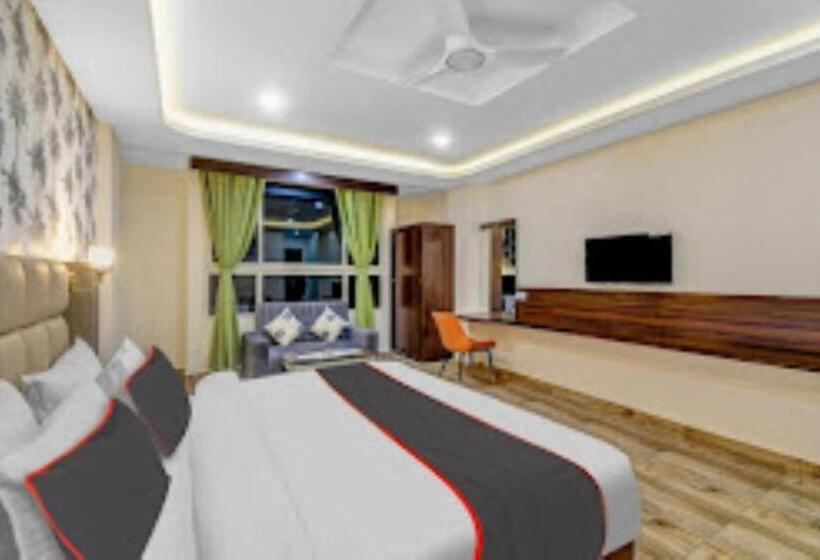 디럭스 룸, Sevenmirror Hotel , Gangtok