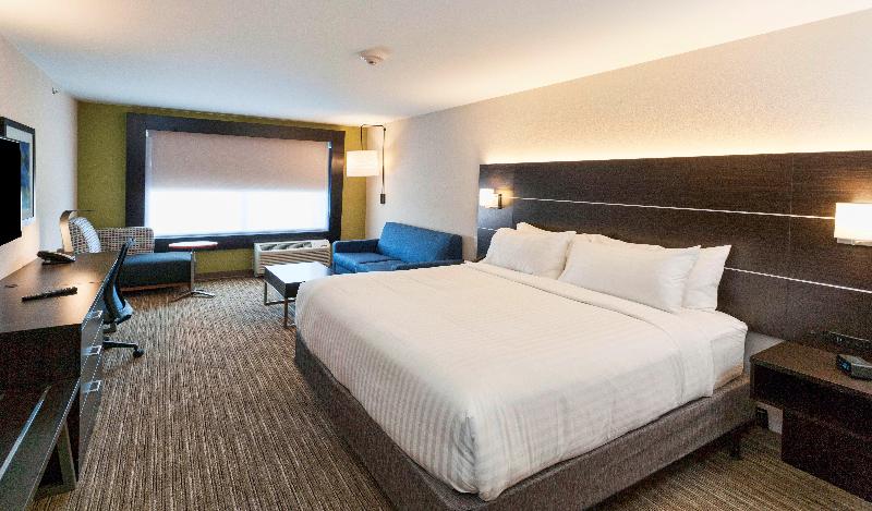 Люкс Адаптированный для Инвалидов, Holiday Inn Express & Suites   Dodge City, An Ihg