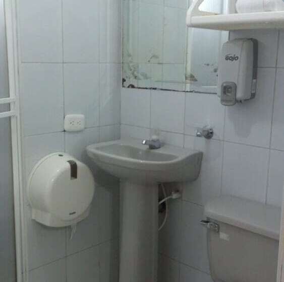 Standard Quadruple Room, Napolitano
