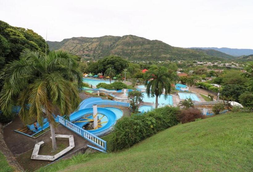 Номер Стандарт, Y Parque Acuatico Agua Sol Alegria