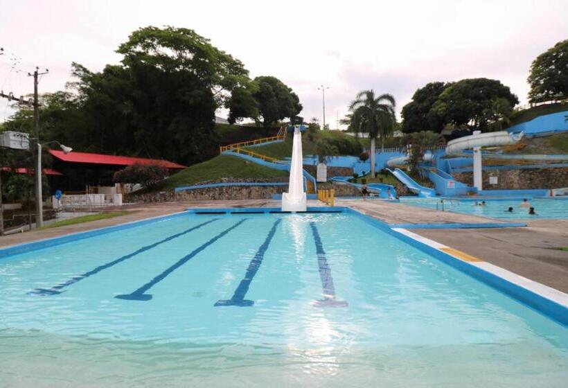 Номер Стандарт Трехместный, Y Parque Acuatico Agua Sol Alegria