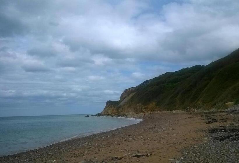 Студио Стандарт Вид на Сад, Gîte La Mer