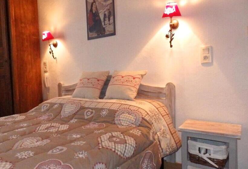 Номер Стандарт Вид на Горы, Hôtel Viallet