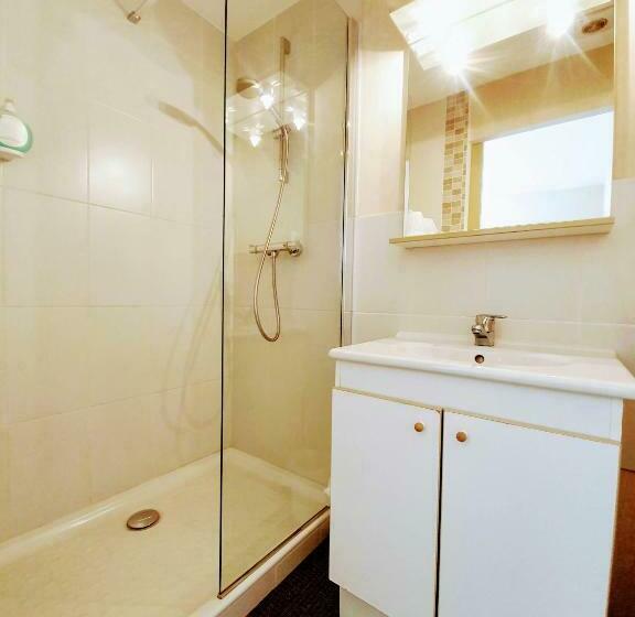 חדר סטנדרט, Le Toul  Broch