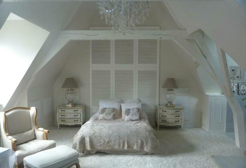 جناح إدارى, Bienvenue Chez Nous