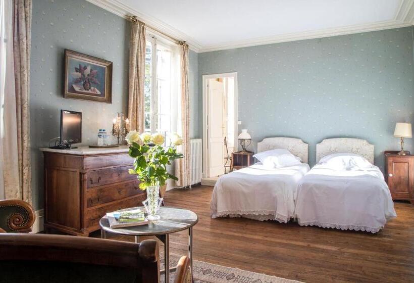 Номер Стандарт, Chambres D'hotes Château De La Puisaye