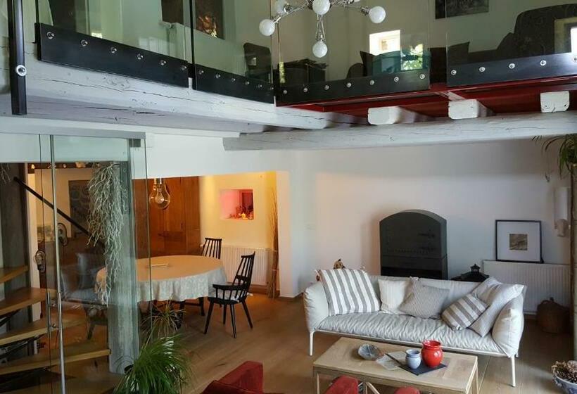 جناح جونيور, Le Chat Rouge Chambres D'hôtes De Charme En Alsace