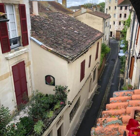 Номер Стандарт, Le Colombier De Cyrano Et Roxane