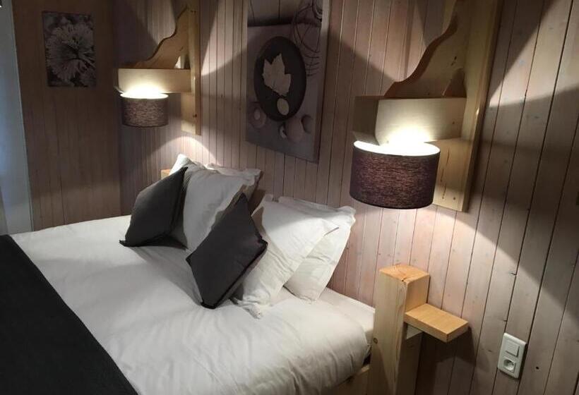 Номер Стандарт Вид на Горы, Relais Mont Jura Adults Only