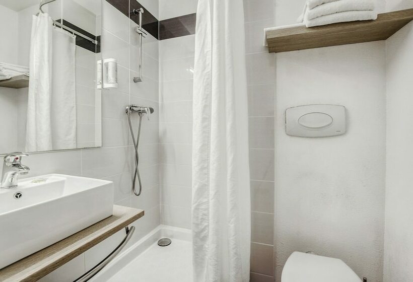 Номер Стандарт, Brit Hotel Clermont Lʼhérault