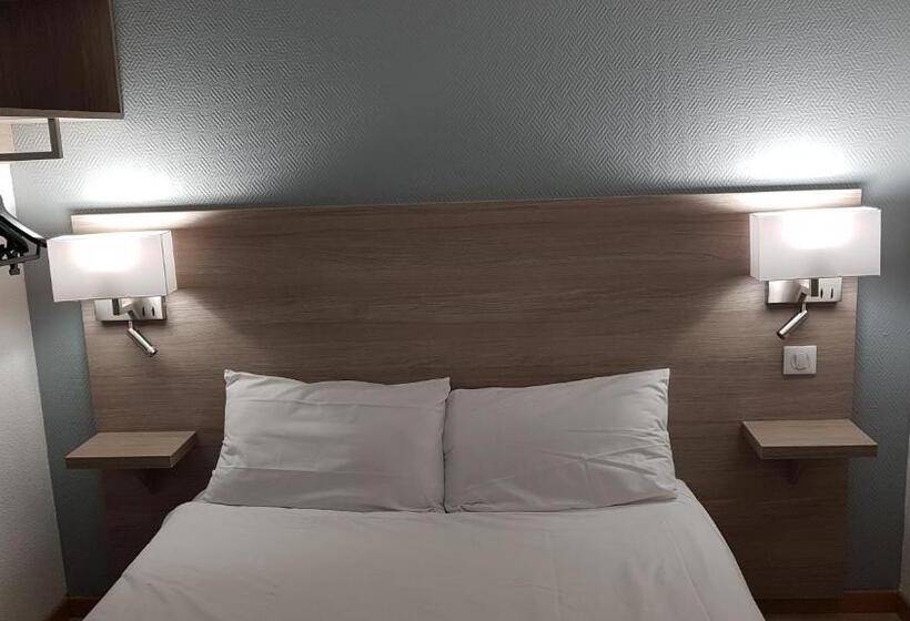 Номер Стандарт Трехместный, Brit Hotel Clermont Lʼhérault