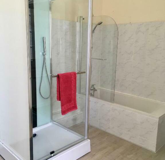 חדר פרמיום, Hôtel De France Et De Russie