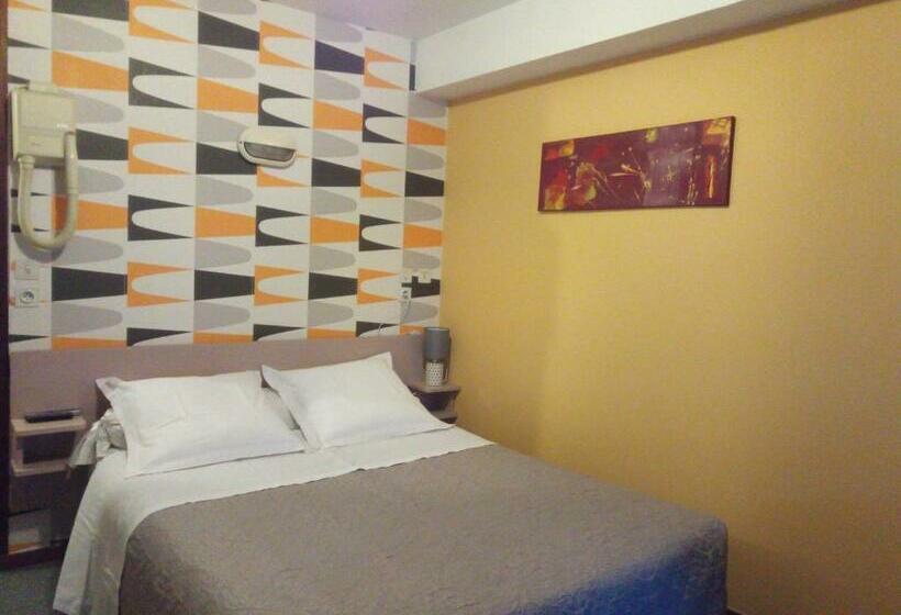 اتاق استاندارد, Hôtel Des Touristes