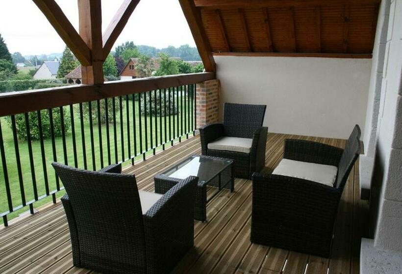 جناح, Entre Vignes Et Châteaux