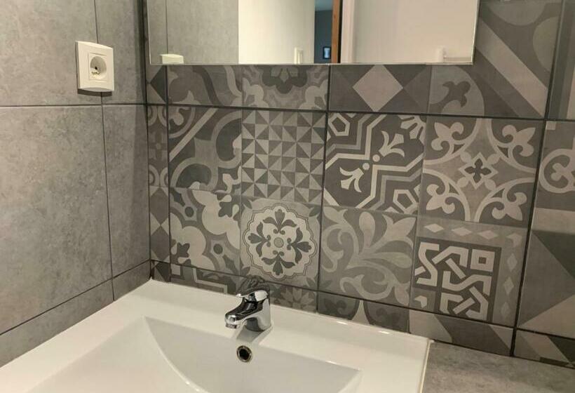 Семейный Номер, Hôtel U Passa Tempu