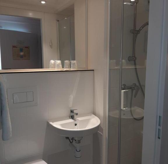 Номер Стандарт Трехместный, Fasthotel Albertville