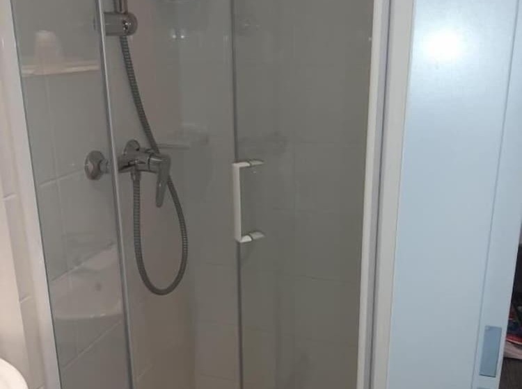 Номер Стандарт Трехместный, Fasthotel Albertville