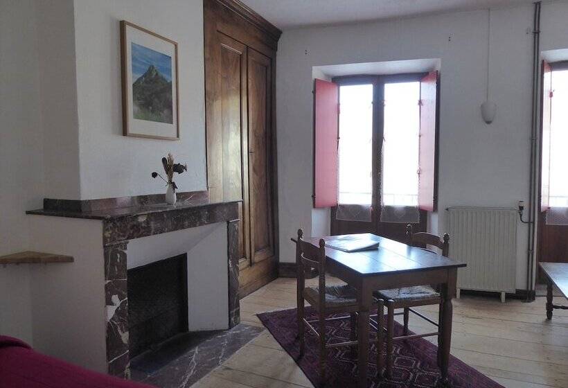 Четырехместный Номер Стандарт, Auberge Du Haut Salat