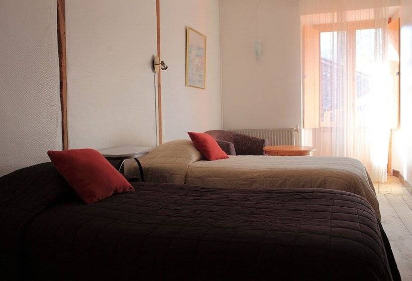 Номер Стандарт с Балконом, Auberge Du Haut Salat