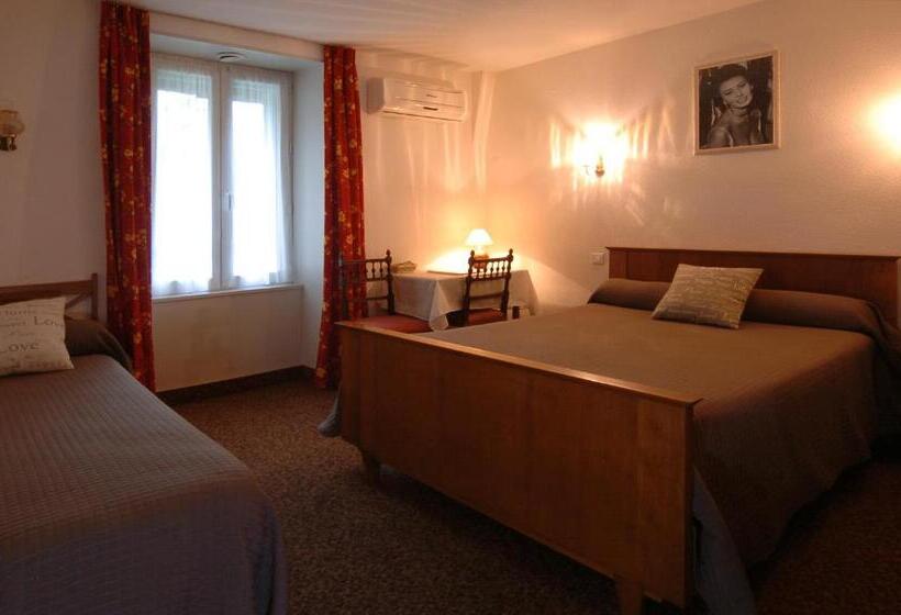 Номер Стандарт Трехместный, Hôtel Du Lion D'or
