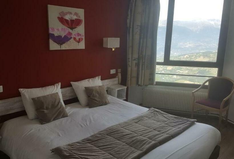 Номер Стандарт, Hôtel L Escale Blanche
