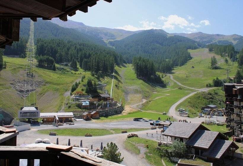 Номер Стандарт Трехместный, Hôtel L Escale Blanche