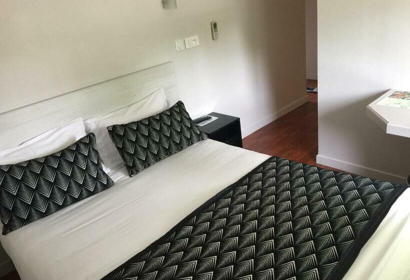 Номер Комфорт, Hôtel Vendôme